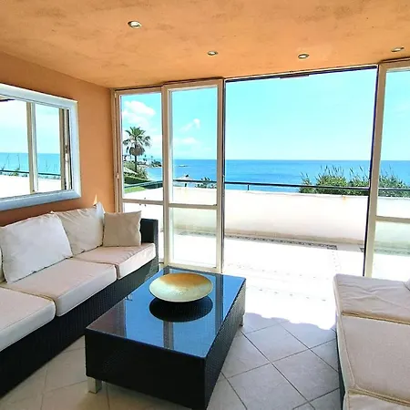 Casa Bermuda エステポナ